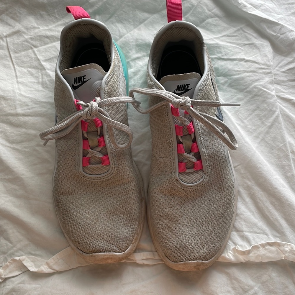 nike tenni shoes